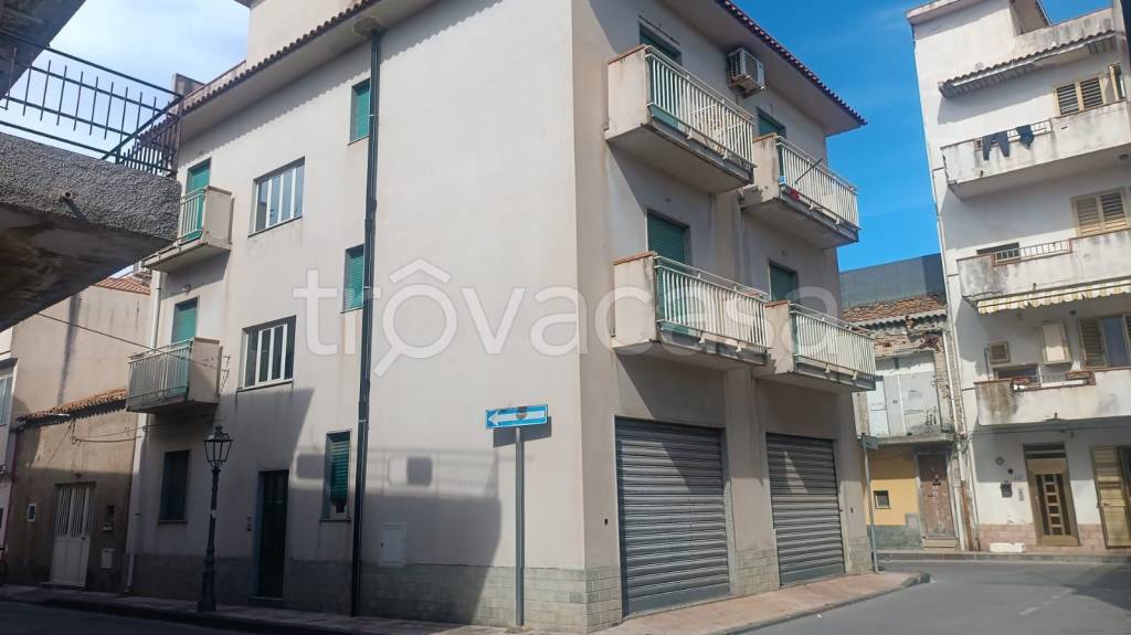 appartamento in vendita a Spadafora in zona Grangiara