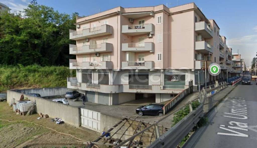 negozio in vendita a Spadafora