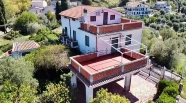 casa indipendente in vendita a Spadafora