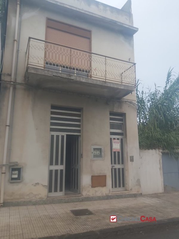 casa semindipendente in vendita a Spadafora