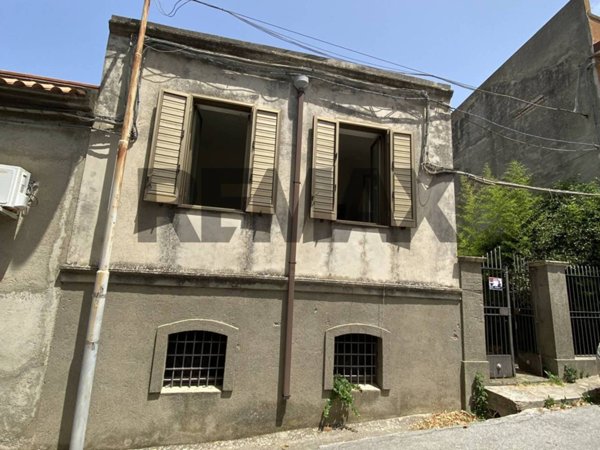 casa indipendente in vendita a Spadafora in zona San Martino