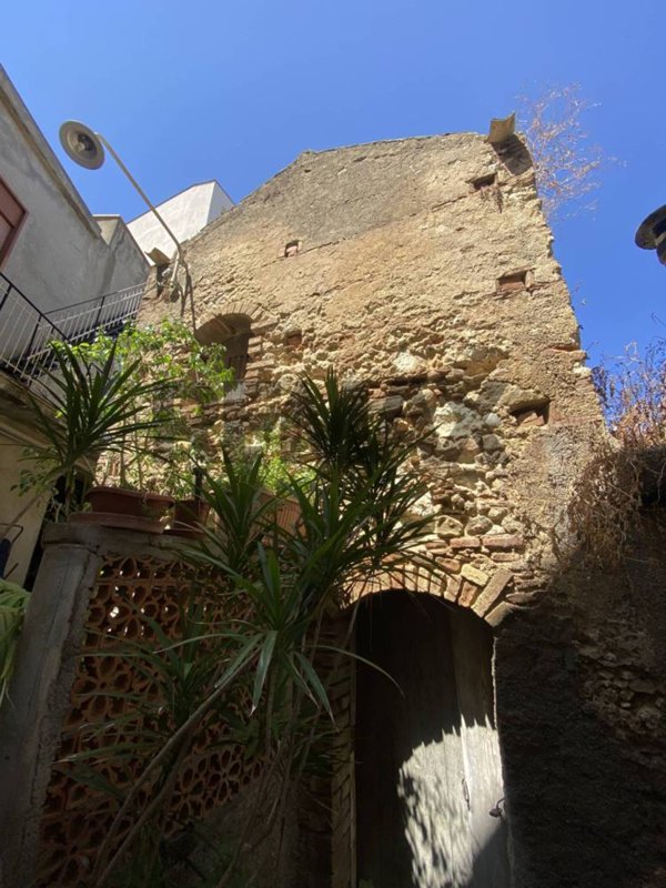 casa indipendente in vendita a Spadafora in zona San Martino