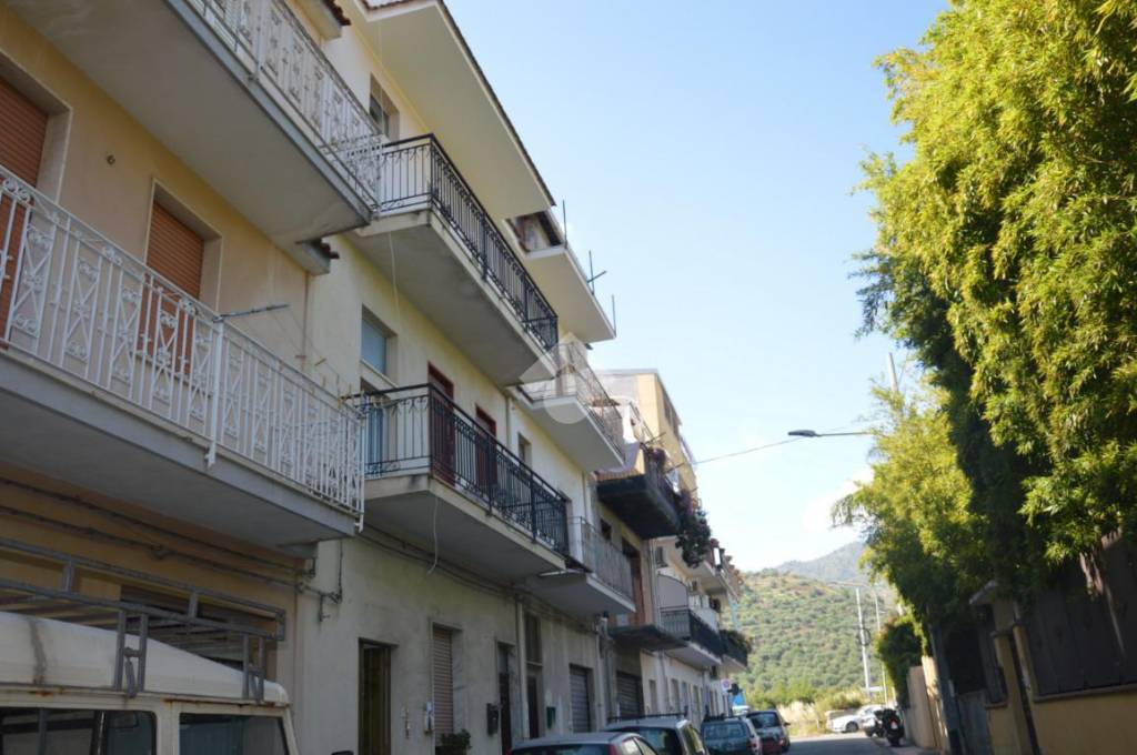 appartamento in vendita a Taormina in zona Trappitello