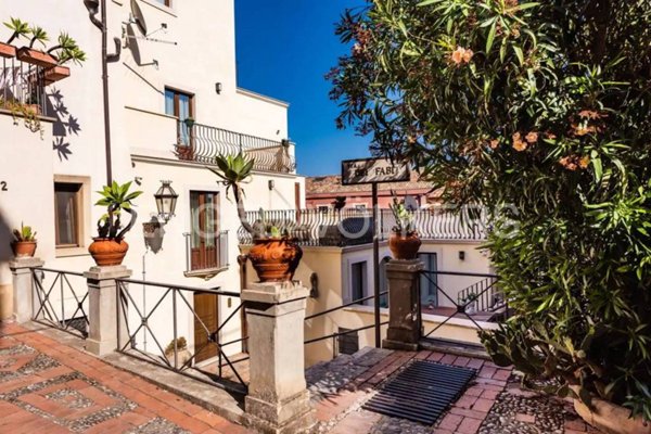 casa indipendente in vendita a Taormina