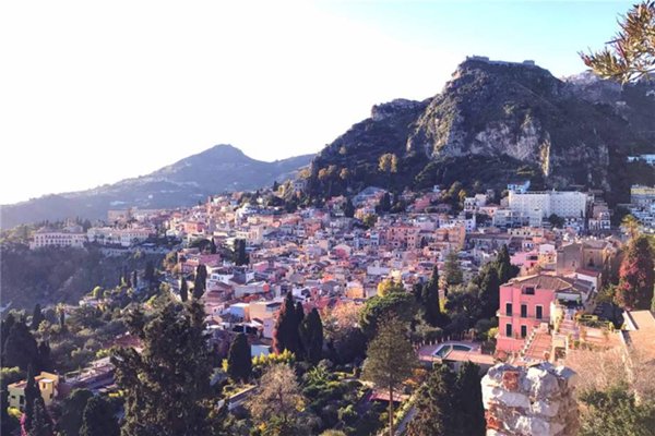 appartamento in vendita a Taormina