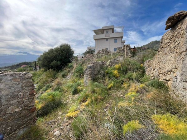 rudere in vendita a Taormina