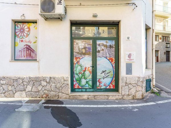 negozio in vendita a Taormina