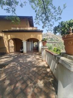 negozio in vendita a Taormina