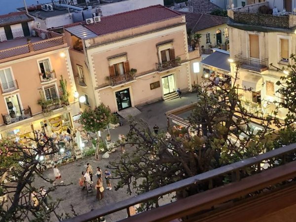 appartamento in vendita a Taormina in zona Villagonia