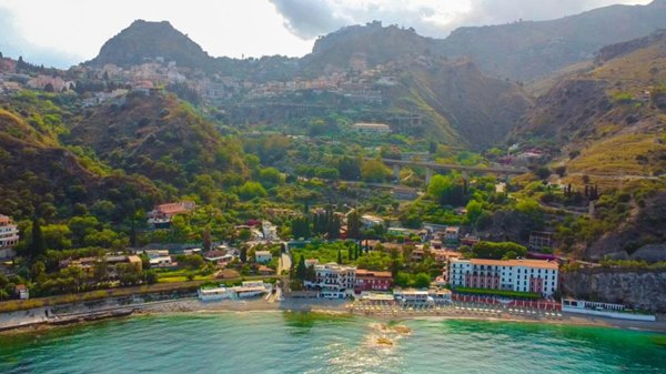 casa indipendente in vendita a Taormina