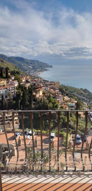 appartamento in vendita a Taormina