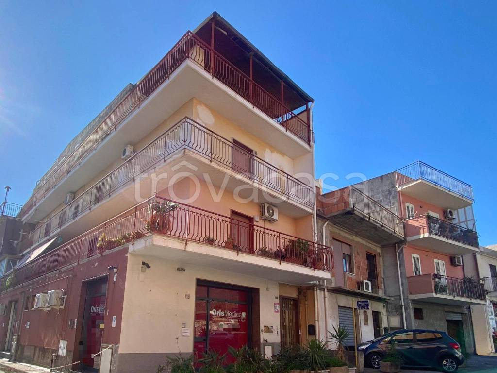 appartamento in vendita a Taormina in zona Trappitello