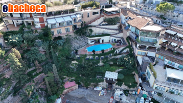 casa indipendente in vendita a Taormina in zona Mazzarò