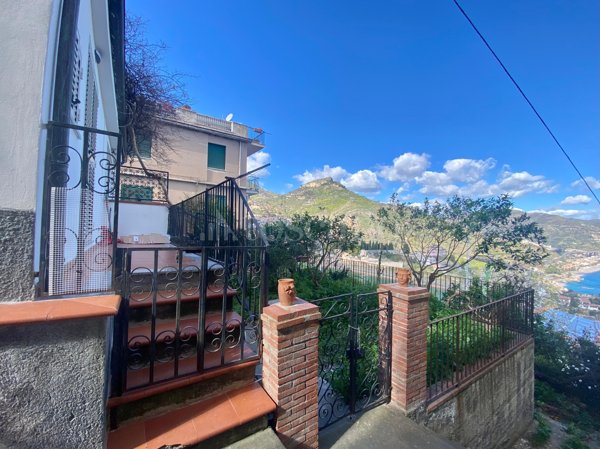 casa indipendente in vendita a Taormina