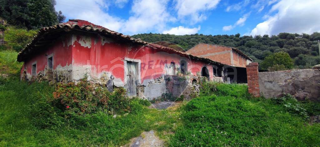 casa indipendente in vendita a Taormina in zona Trappitello
