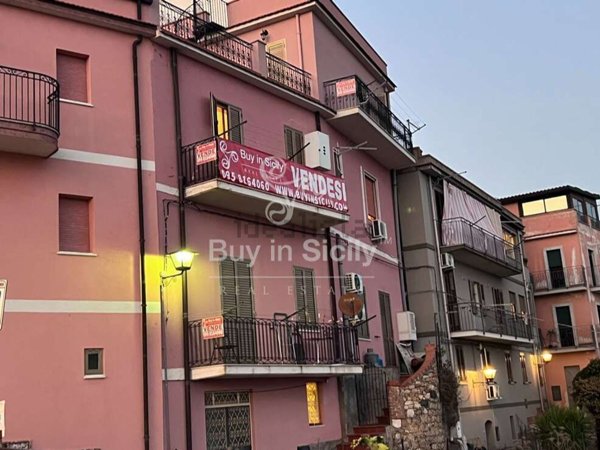 casa indipendente in vendita a Taormina