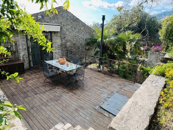 casa indipendente in vendita a Taormina