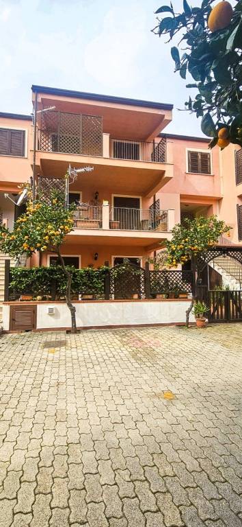 appartamento in vendita a Taormina in zona Mazzeo