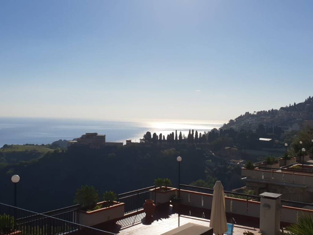 appartamento in vendita a Taormina