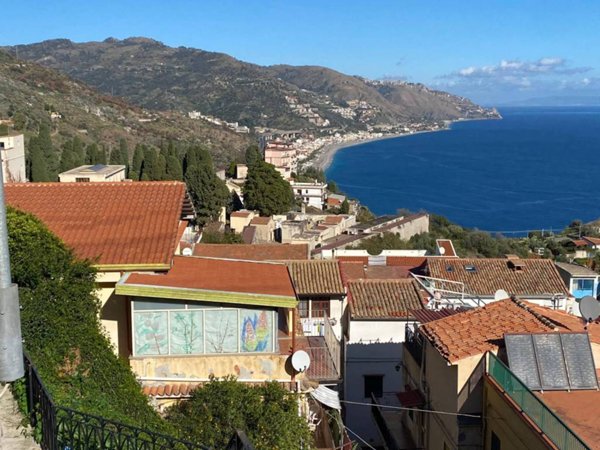 casa indipendente in vendita a Taormina