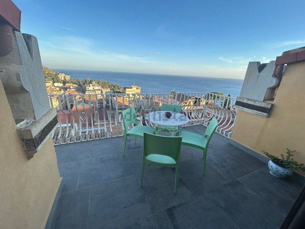 appartamento in vendita a Taormina