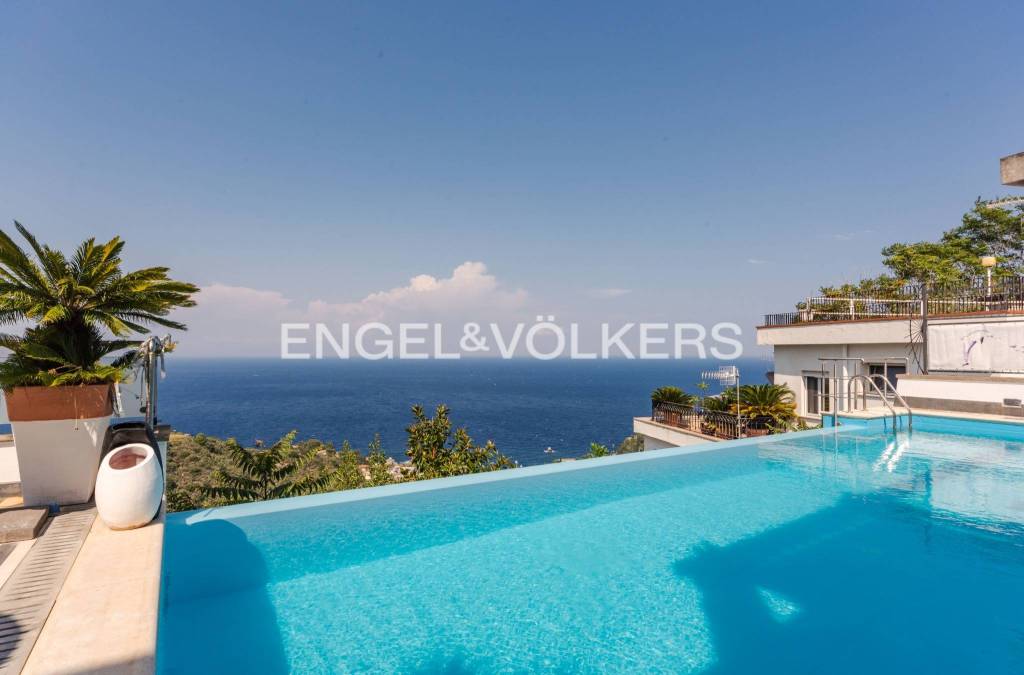 casa indipendente in vendita a Taormina in zona Mazzarò