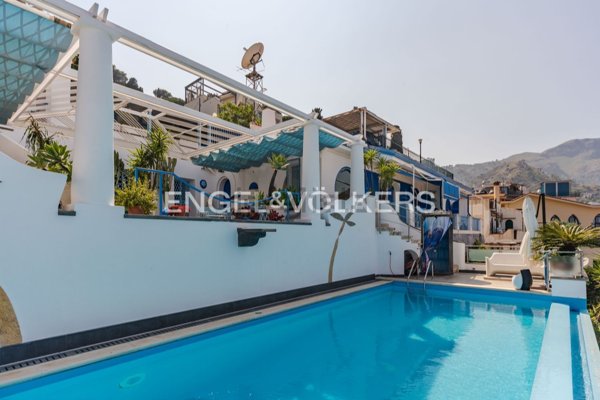 casa indipendente in vendita a Taormina