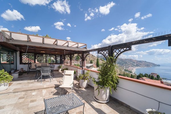 appartamento in vendita a Taormina