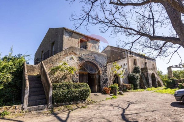 casa indipendente in vendita a Taormina in zona Trappitello