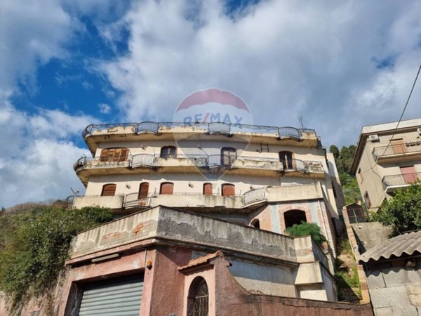 casa indipendente in vendita a Taormina