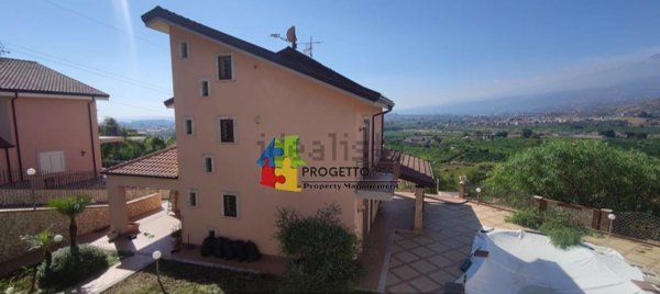 casa indipendente in vendita a Taormina in zona Trappitello