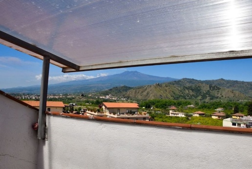 appartamento in vendita a Taormina in zona Trappitello