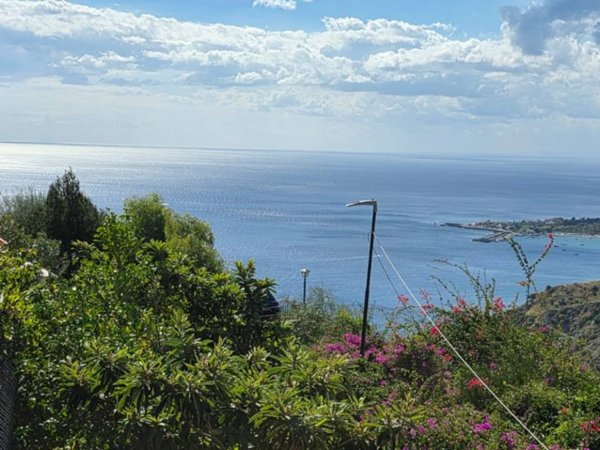 casa indipendente in vendita a Taormina