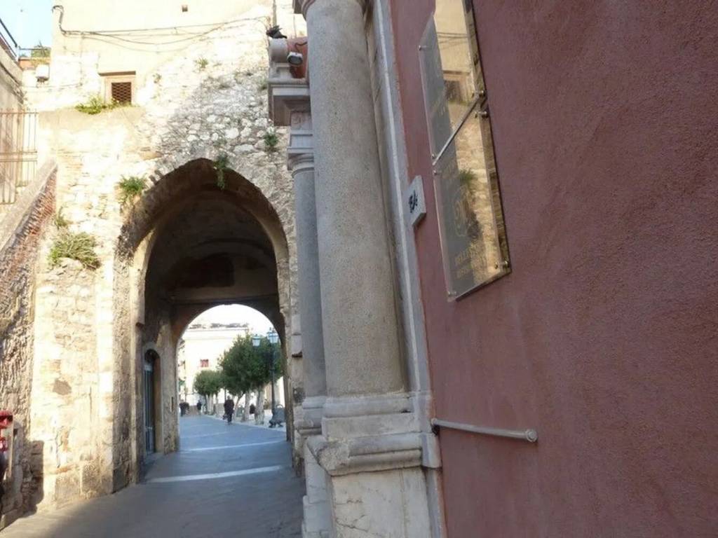 negozio in vendita a Taormina