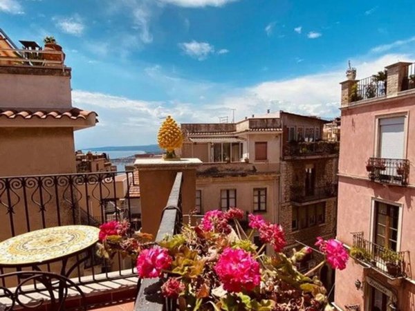 casa indipendente in vendita a Taormina
