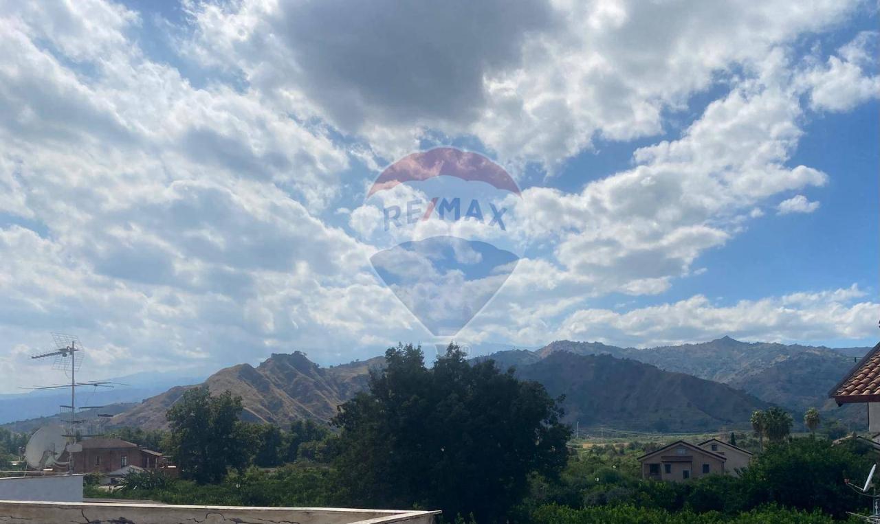 appartamento in vendita a Taormina in zona Trappitello