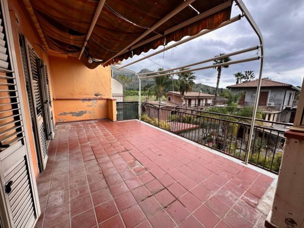 intera palazzina in vendita a Taormina in zona Trappitello