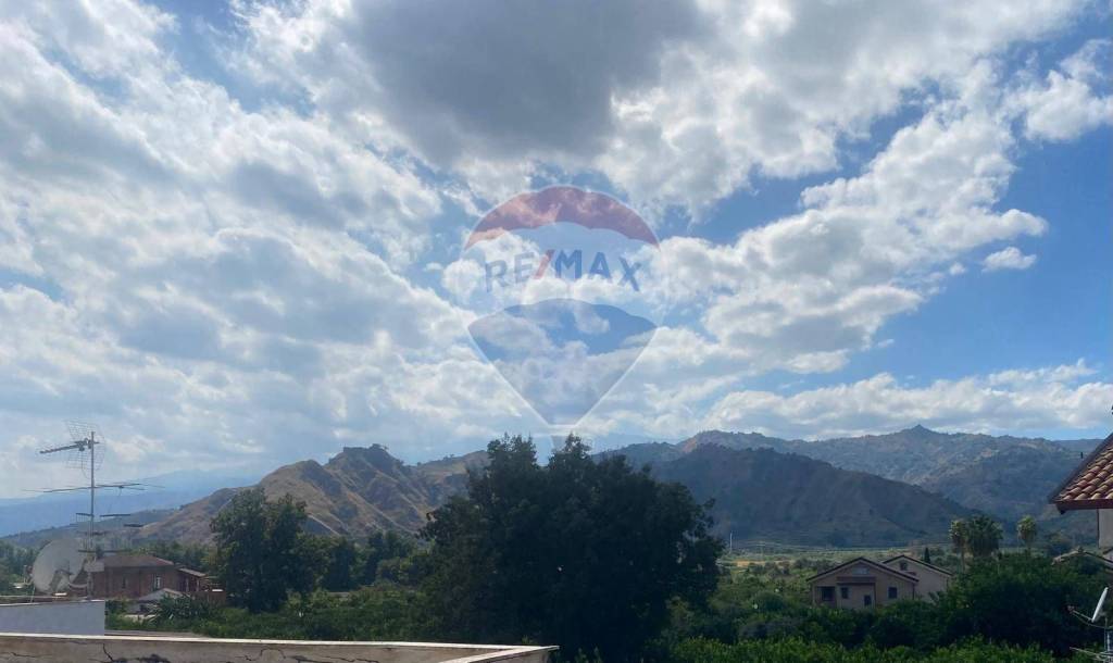 appartamento in vendita a Taormina in zona Trappitello