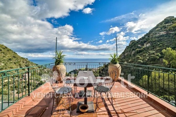 casa indipendente in vendita a Taormina in zona Spisone