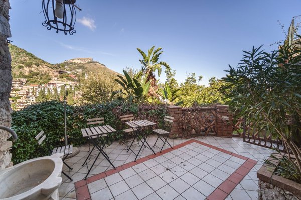 appartamento in vendita a Taormina