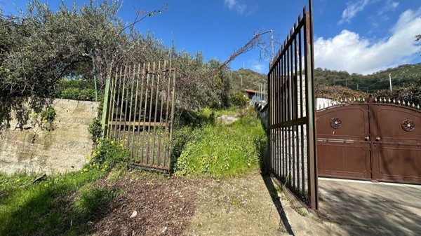 rudere in vendita a Taormina