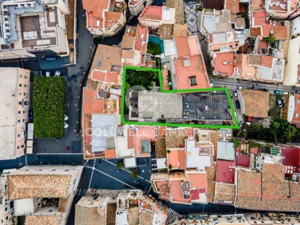 locale commerciale in vendita a Taormina