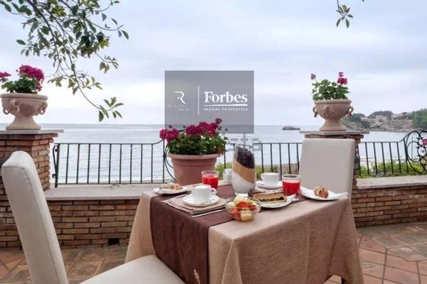 casa indipendente in vendita a Taormina in zona Spisone