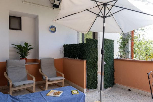 pentavano in vendita a Taormina