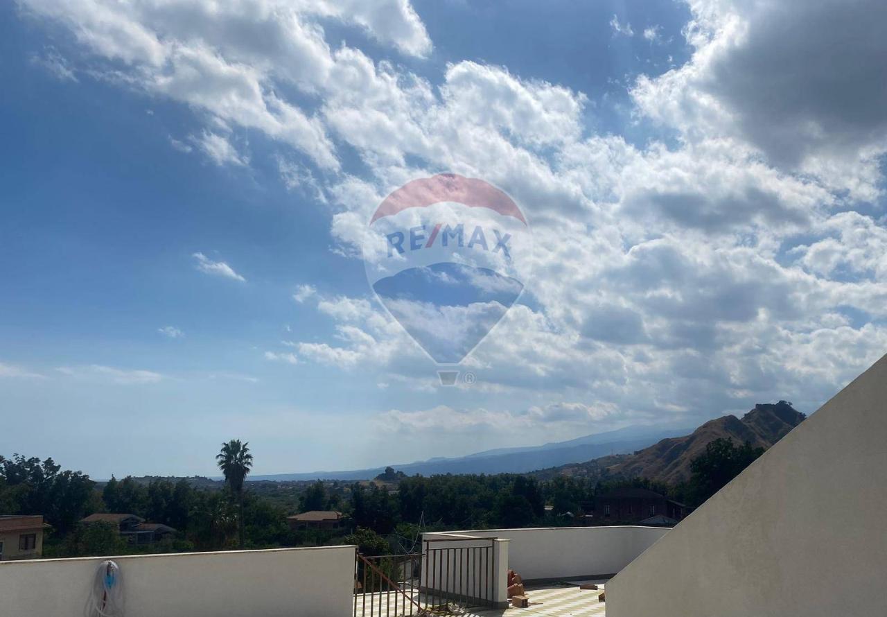 appartamento in vendita a Taormina in zona Trappitello