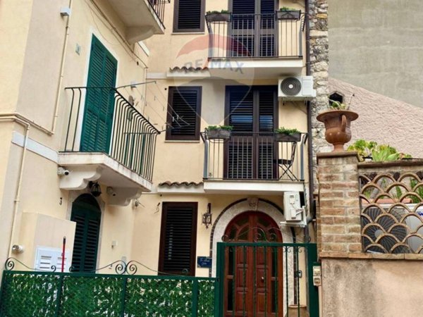 appartamento in vendita a Taormina