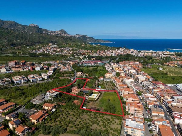 negozio in vendita a Taormina in zona Trappitello