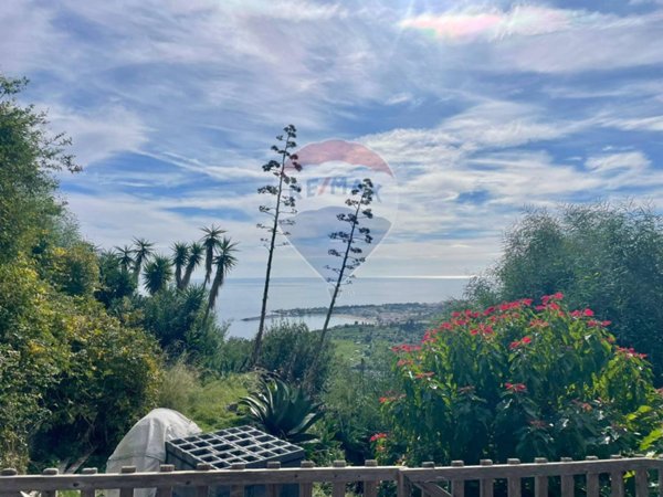 casa indipendente in vendita a Taormina