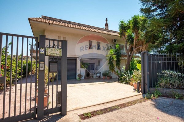 casa indipendente in vendita a Taormina in zona Trappitello