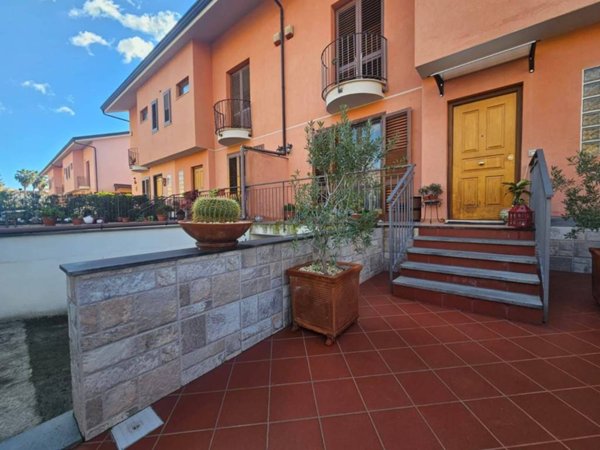 casa indipendente in vendita a Taormina in zona Trappitello